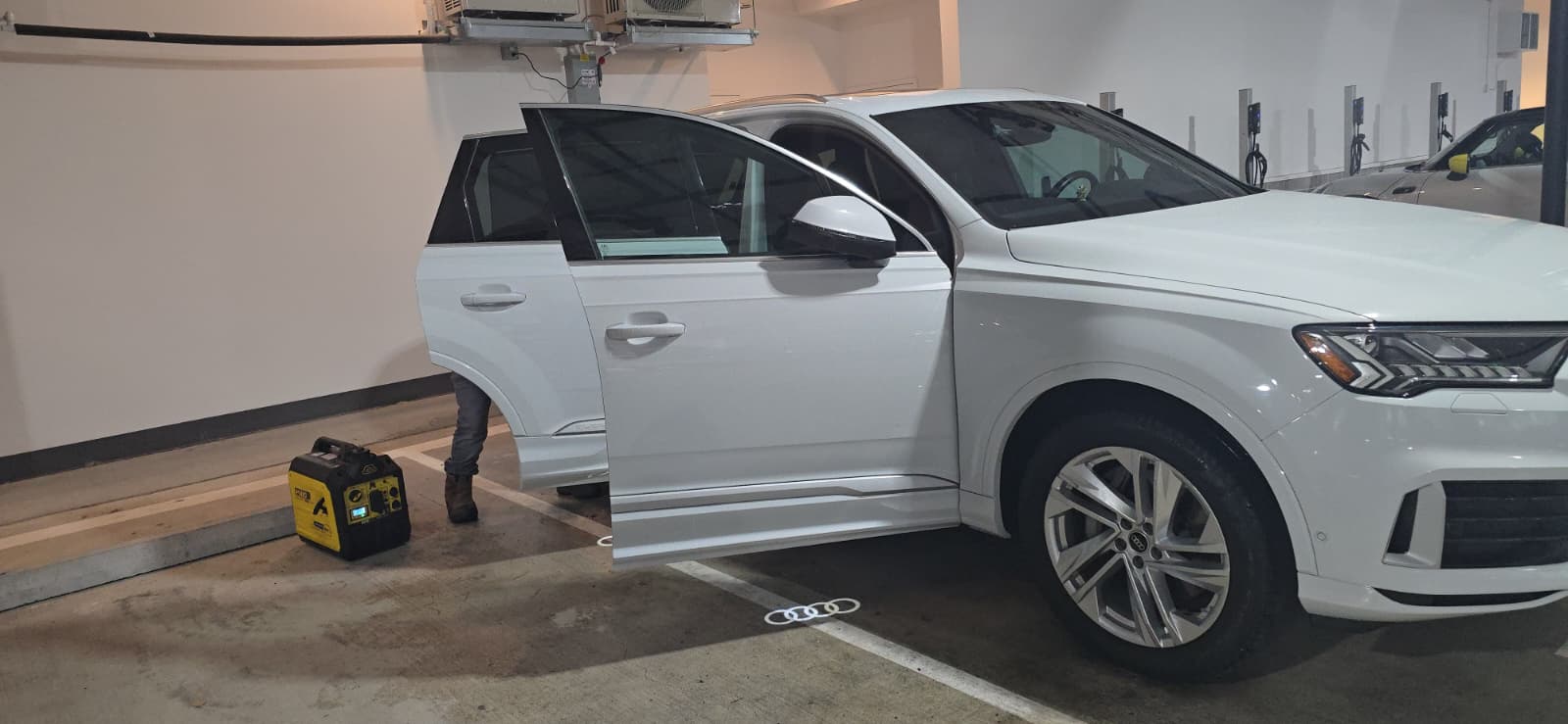 Deep interior car cleaning and seat stain extraction